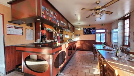 Dpt Nièvre (58), à vendre proche de SAINT PIERRE LE MOUTIER Bar restaurant