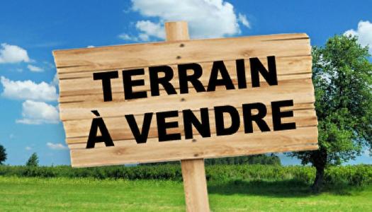 Vente Terrain 2458 m² à Saint Quentin la Chabanne 17 500 €